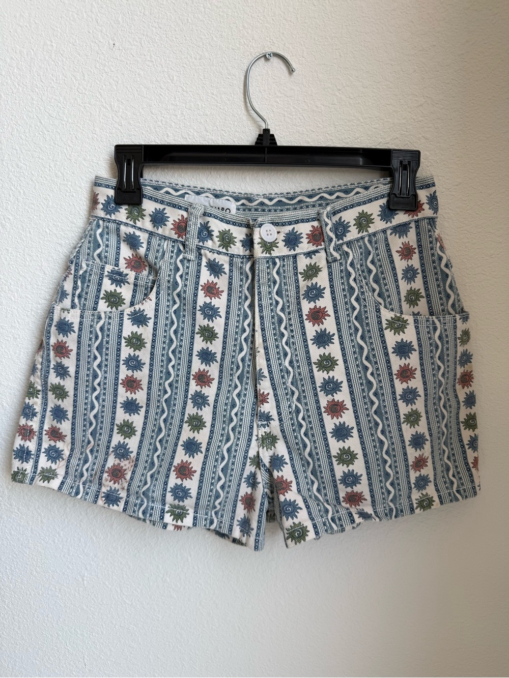 Vintage Sun Printed 90’s  Cotton Blend Shorts